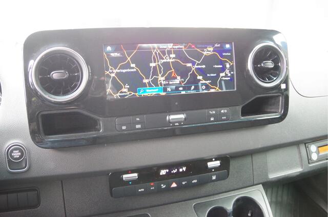 Mercedes-Benz SPRINTER 519 3.0 CDI V6 L3 AUT. OPEN LAADBAK, LED, 3.5T TREKHAAK, STANDKACHEL, CAMERA, MBUX 10'', LEDER STUUR, NAVI, CLIMA