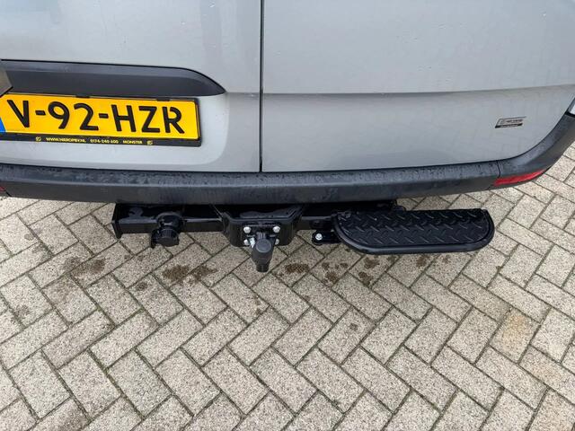 Mercedes-Benz SPRINTER 317cdi l2h2 dubcab automaat airco 3500kg trekhaak
