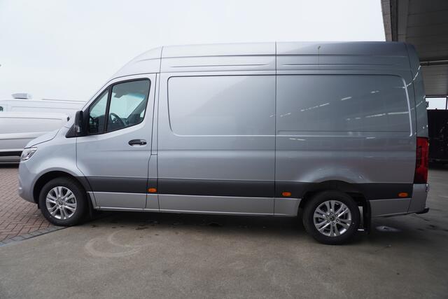 Mercedes-Benz SPRINTER 319 1.9 CDI 191PK L2H2 Select Automaat nr. V113 | Airco | Cruise | Camera | LED