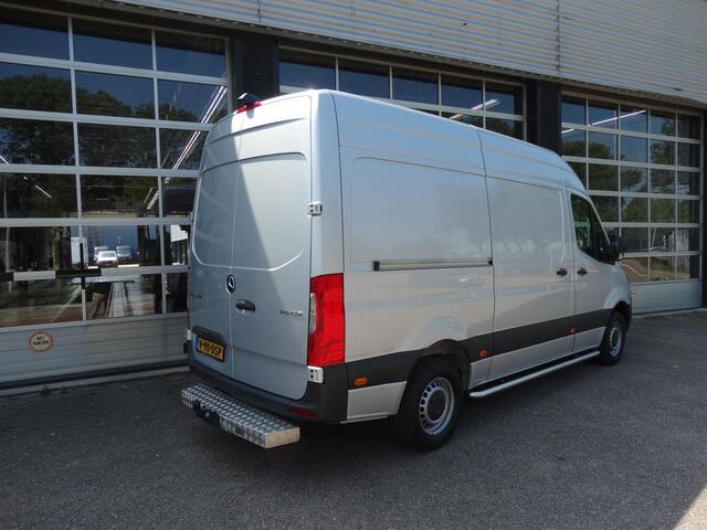 Mercedes-Benz SPRINTER 315 1.9 CDI L2H2 RWD AHW 3500 kg
