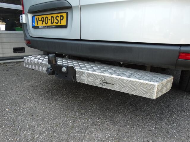 Mercedes-Benz SPRINTER 315 1.9 CDI L2H2 RWD AHW 3500 kg