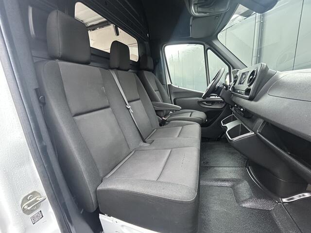 Mercedes-Benz SPRINTER 317 CDI 170 PK / L2H2 / 270 A DEUREN / AIRCO / CRUISE / APPLE CARPLAY / CAMERA / 3-ZITS
