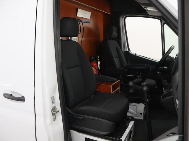 Mercedes-Benz SPRINTER 316 CDI L2 H2 | Parkeercamera | Bluetooth | Complete inrichting | Keyless Go | Flitsbalk | 2-zits | Standkachel | 3500 KG. AHW |