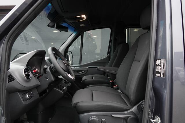 Mercedes-Benz SPRINTER 4x4 319Cdi 190Pk 9G-tronic | L2H1 | Dubbele Cabine | 2x Schuifdeur | 4WD | AWD | Bullbar | Treeplanken | 18'' All Terrain | Tenoriet Grijs