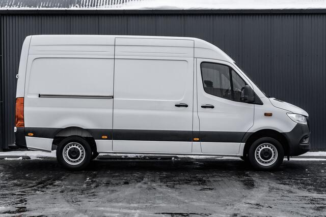 Mercedes-Benz SPRINTER 317 CDI L2H2 | Mbux | Facelift | Navi | Camera | Adapt.Cruise | Automaat