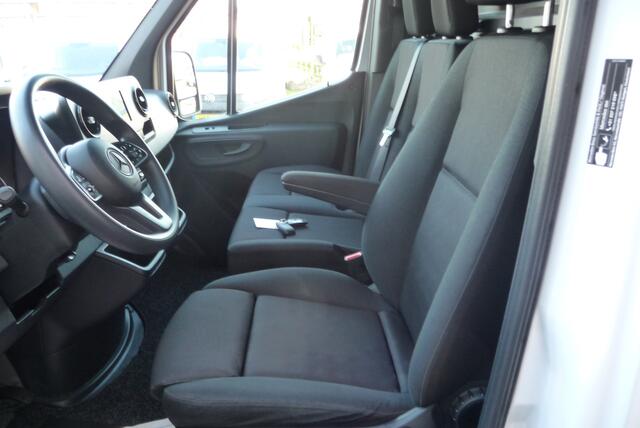 Mercedes-Benz SPRINTER 315 1.9 CDI L2H2 FWD Autm, Airco, Navi trekhaak, bank, Camera 11-2023