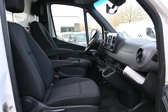 Mercedes-Benz SPRINTER 514 CDI L3 Bakwagen met laadklep Camera, MBUX, Geveerde stoel, Stoelverwarming