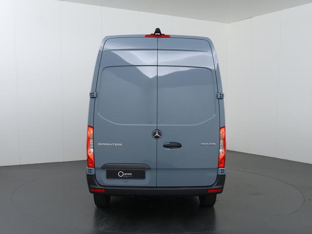 Mercedes-Benz SPRINTER 317 CDI | Aut. | L2 H2 | Pro | 3 zits | Stoelverwarming | Achteruitrijcamera | Betimmering | Laadvloer | Apple Carplay / Android Auto | Certified