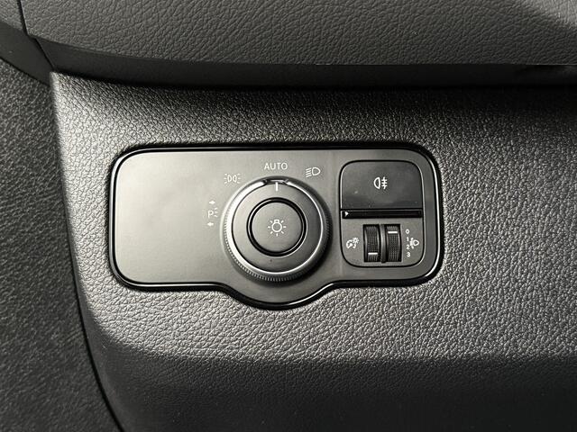Mercedes-Benz SPRINTER 319CDi 3.0V6 L2H2 Edition | 10" Navigatie | Camera | 3-zits | Trekhaak
