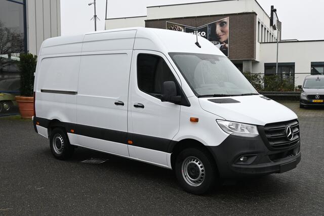 Mercedes-Benz SPRINTER 317 CDI L2H2 360 Graden camera, Navigatie, Apple Carplay/Android Auto