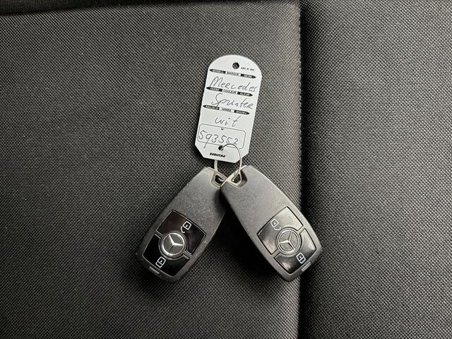 Mercedes-Benz SPRINTER 315CDi Automaat L2H2 | Led | Multimedia | Camera | Trekhaak | 3-Zits | Cruise