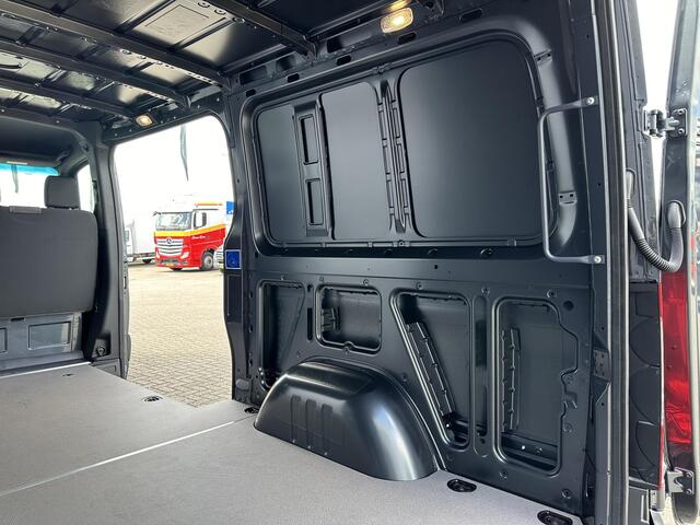 Mercedes-Benz SPRINTER 317CDI L2H1 Airco Navigatie Camera 2800kg Trekhaak 2x schuifdeur