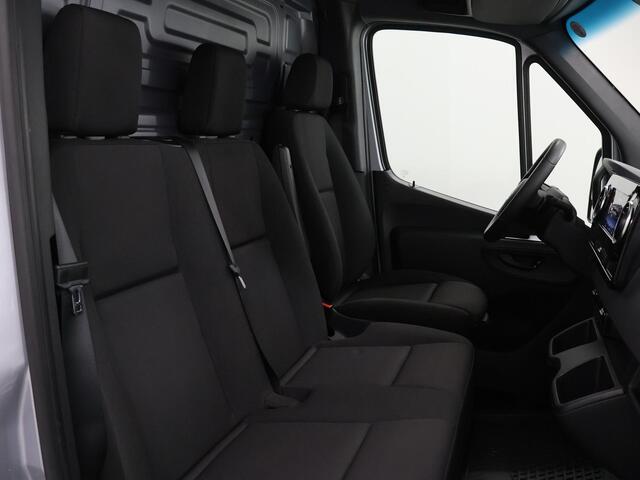 Mercedes-Benz SPRINTER 317 CDI | Aut. | L2 H1 | Pro | 3500 KG. AHW | Parkeercamera | Apple Carplay/Android Auto | Alarm | Trekhaak | 3-zits | BPM-VRIJ | Certified