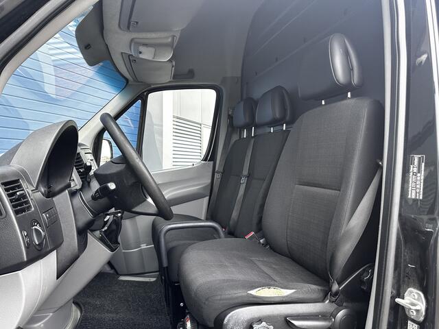 Mercedes-Benz SPRINTER 319 3.0 CDI 432/ Automaat!/ Zij-Schuifdeur Rechts/ 3-PERS/ Trekhaak/ Airco/ Cruise/ Navi/ Bluetooth/ Elek.Pakket/ C.V.Afstand.