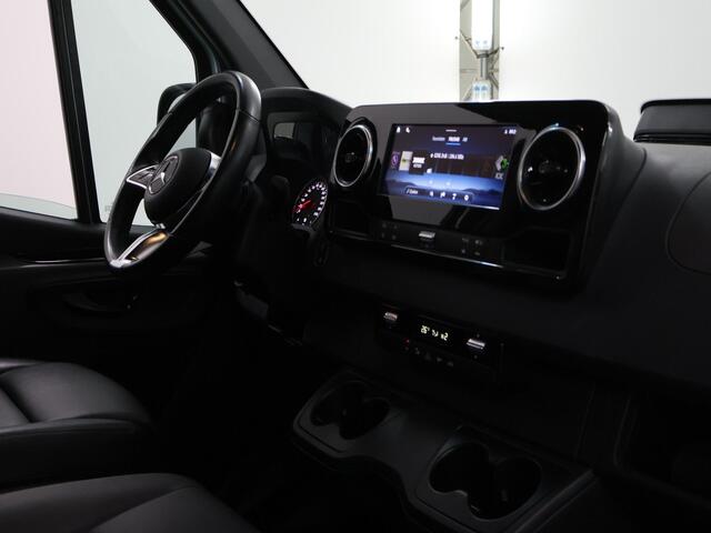 Mercedes-Benz SPRINTER 319 CDI | Aut. | L2 H2 | Select | Bumpers In Kleur | Navigatie | Distronic Plus | Klasse 3 Alarm | Airco | Parkeerpakket | Dodehoekassistent | Led Verlichting | Geveerde Comfortstoel en Bijrijdersbank | Certified |