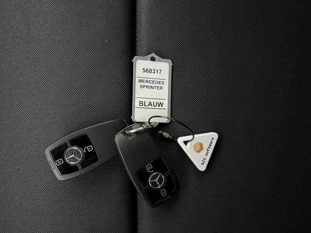 Mercedes-Benz SPRINTER Automaat L2H2 | Led | LMV ¤ 1900,-- meerprijs | Camera | Multimedia | Airco | Cruise | 3-Zits