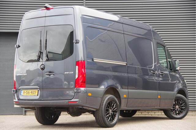 Mercedes-Benz SPRINTER 319 3.0 CDI V6 AUT. LED, 2X SCHUIFDEUR, MBUX 10'', ADAPT. CRUISE, CAMERA, NAVI, CLIMA, STANDKACHEL, 2 SCHUIFDEUREN, DUBBELE SCHUIFDEUREN
