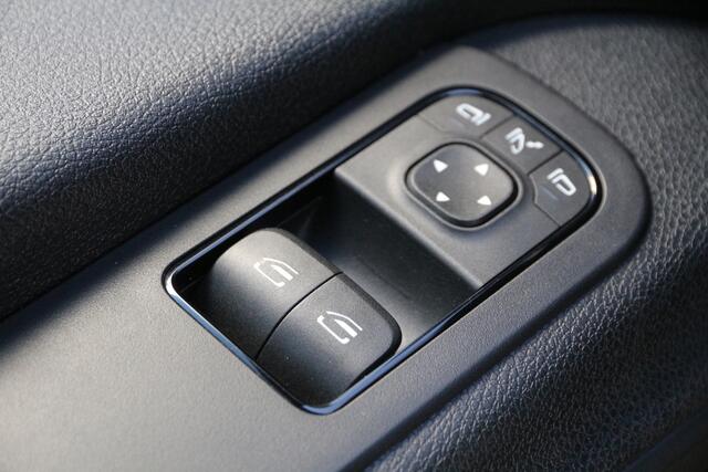 Mercedes-Benz SPRINTER 317 CDI | Aut. | L2H2 | 3.5t trekgewicht | Standkachel | Clima..