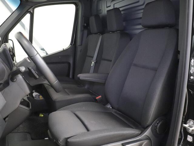 Mercedes-Benz SPRINTER 315 L2H2 Automaat Airco Camera Navigatie MBUX Trekhaak Euro6