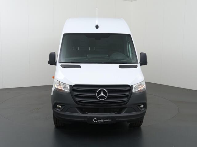 Mercedes-Benz SPRINTER 317 CDI | Aut. | L2 H2 | Pro | Navigatie | Spiegelpakket | Verwarmde Comfort Chauffeursstoel en Bijrijdersbank | Achterdeuren 270 Graden | Airco | Cruisecontrol | Dodehoekassistent | Parkeerpakket met Achteruitrijcamera | Certified |
