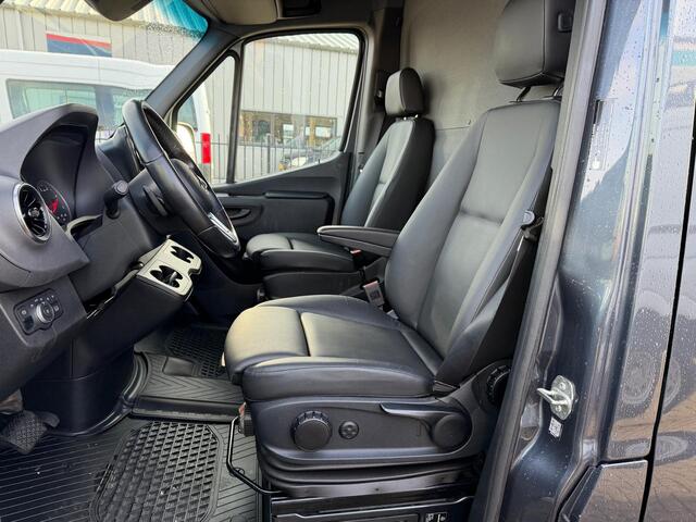 Mercedes-Benz SPRINTER 319 CDI L3H2 2x Schuifdeur | Aut. | Distronic | LED | Mbux | 2x Gev. Stoel