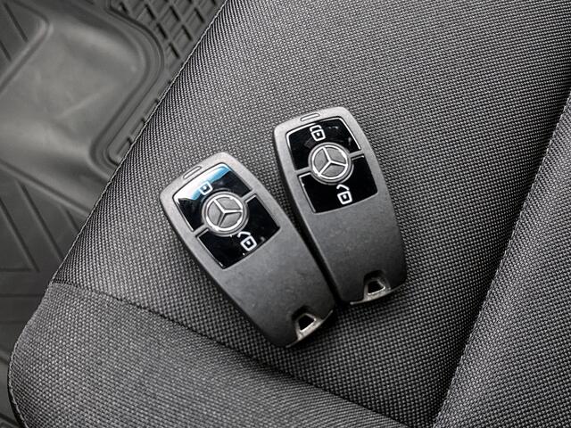 Mercedes-Benz SPRINTER 319 1.9 CDI L2H2 Pro 3500KG Trekhaak Navigatie Parkeerpakket Stoelverwarming Led high performance