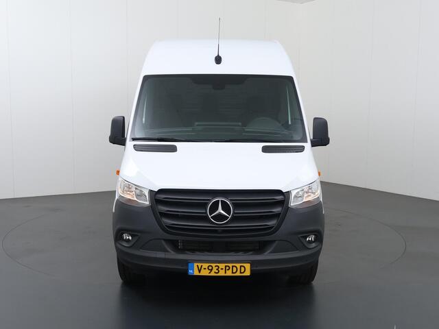 Mercedes-Benz SPRINTER 317 CDI | Aut. | L2 H2 | Pro | | Navigatie | Spiegelpakket | Verwarmde Comfort Chauffeursstoel en Bijrijdersbank | Achterdeuren 270 Graden | Airco | Cruisecontrol | Dodehoekassistent | Parkeerpakket met Achteruitrijcamera | Certified |