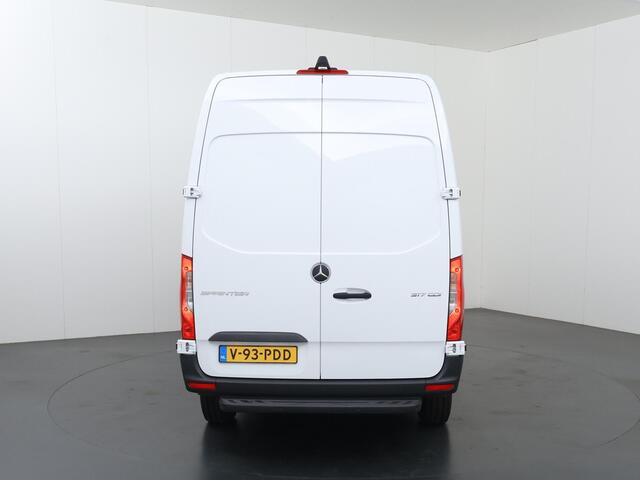 Mercedes-Benz SPRINTER 317 CDI | Aut. | L2 H2 | Pro | | Navigatie | Spiegelpakket | Verwarmde Comfort Chauffeursstoel en Bijrijdersbank | Achterdeuren 270 Graden | Airco | Cruisecontrol | Dodehoekassistent | Parkeerpakket met Achteruitrijcamera | Certified |