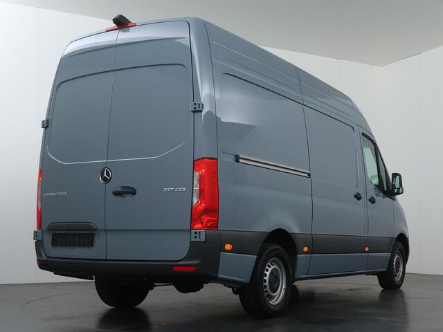Mercedes-Benz SPRINTER 317 CDI | Aut. | L2 H2 | Pro | Verwarmde Chauffeursstoel | Bijrijdersbank | Spiegelpakket | Achteruitrijcamera | Airco | Cruisecontrol | Dodehoekassistent | 3500kg AHW | Certified |