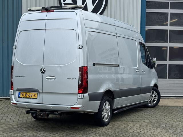 Mercedes-Benz SPRINTER 319 3.0 CDI L2H2 LED / D-schuifdeur / Navi / 6-Cilinder / Unieke inbouw / Camera / Carplay / DAB / En nog veel meer!