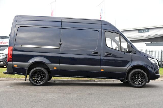 Mercedes-Benz SPRINTER 317 1.9 CDI L2H2 RWD PB Edition Camera, Cruise, Carplay, LED, Leder, Stoelverwaming, 170pk, Trekhaak, Automaat, Mbux, Uniek!