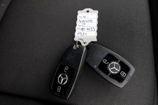 Mercedes-Benz SPRINTER 316 CDI 163pk 7G Automaat L2H1 D.C. 4x4 ZG3 Airco/Navi/Camera 12-2021
