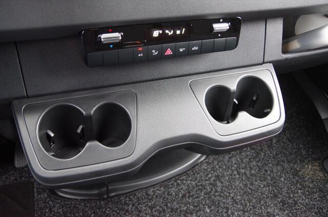 Mercedes-Benz SPRINTER 319 3.0 CDI V6 AUT. BAKWAGEN/LAADKLEP/ZIJDEUR, LED, CRUISE, CLIMA, DAB, NAVI BY APPLE CARPLAY, MEUBELBAK STAAT NIET ONLINE