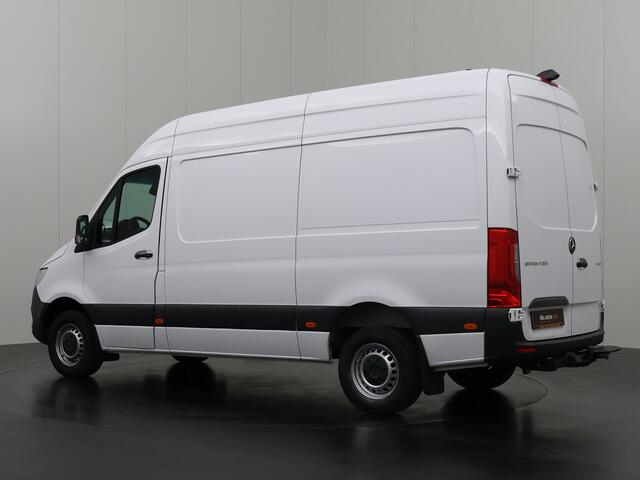 Mercedes-Benz SPRINTER 317CDi L2H2 | Navigatie | 2800Kg Trekhaak | Camera | Multimedia | Airco | Cruise | 3-Zits | Betimmering