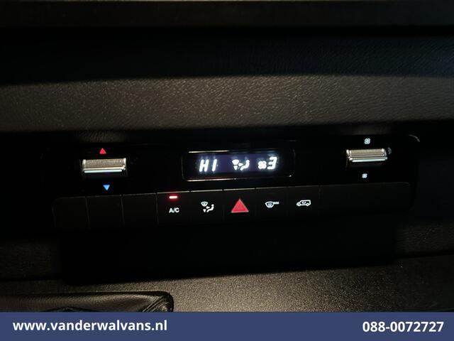 Mercedes-Benz SPRINTER 315 CDI 150pk L3H2 Euro6 Airco | Navigatie | Camera | Chauffeursstoel Bijrijdersbank