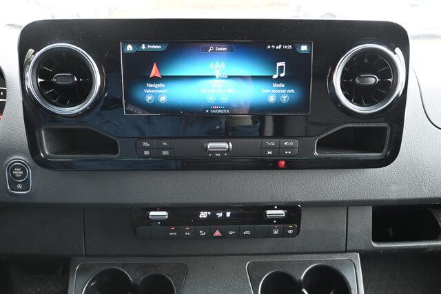 Mercedes-Benz SPRINTER 319 CDI L4H2 RWD Distronic, LED, Standkachel, Geveerde Stoelen, Etc.