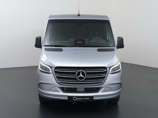 Mercedes-Benz SPRINTER 319 CDI L2 H1 | AUT. | Select | Distronic | 3500 KG Trekhaak | 17" Lichtmetalen Wielen | Navigatie | Parkeercamera | LED Koplampen | Certified