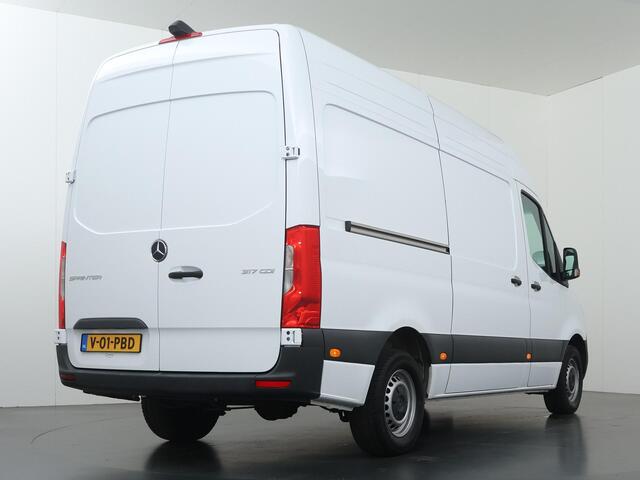 Mercedes-Benz SPRINTER 317 CDI | AUT. | L2 H2 | Pro | 3-zits | Airco | Cruise Control | 3500 KG. AHW | Parkeercamera | Certified