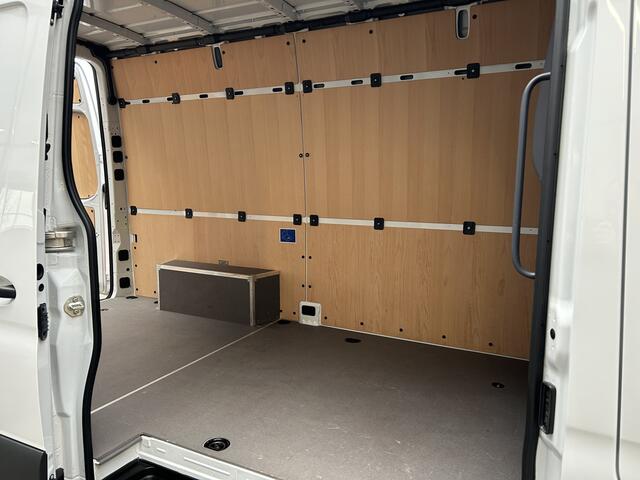 Mercedes-Benz SPRINTER 317 CDI L2 H2 MBUX 10.25 / Navigatie / Camera / Parkeersensoren / Cruise control / Airco