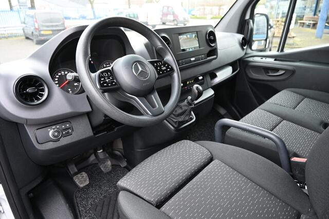 Mercedes-Benz SPRINTER 317 CDI L2H1 RWD MBUX met navigatie en camera, Geveerde stoel, Brake assyst, Etc.