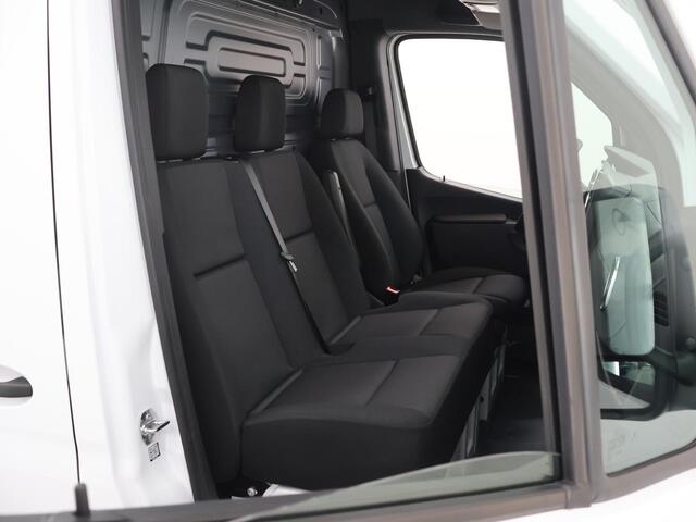 Mercedes-Benz SPRINTER 317 CDI | L2 H2 | Aut. | RWD | PRO | BPM VRIJ! | 3500 KG AHW | CARPLAY | ANDROID AUTO | 3-ZITS | CRUISE | CAMERA | AIRCO | SPOORASSISTENT | DODEHOEKDETECTIE |