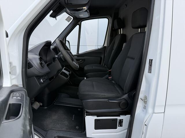 Mercedes-Benz SPRINTER 317 1.9 CDI Automaat L3H2 Trekhaak 3,5t Climate Control Cruise Control Carplay Camera