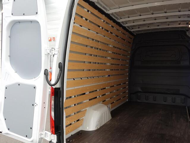 Mercedes-Benz SPRINTER 315 CDI Automaat L2H2 PRO Airco MBUX Navigatie Adaptive Cruise Control Leder PDC VA + Camera Trekhaak 3500kg Comfortstoel