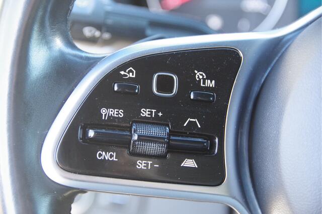 Mercedes-Benz SPRINTER 317 1.9 CDI L1H1 AUT. LED, ADAPT. CRUISE, MBUX 10'', GEV. STOEL, CAMERA, NAVI, CLIMA, VOORRUITVERWARMING