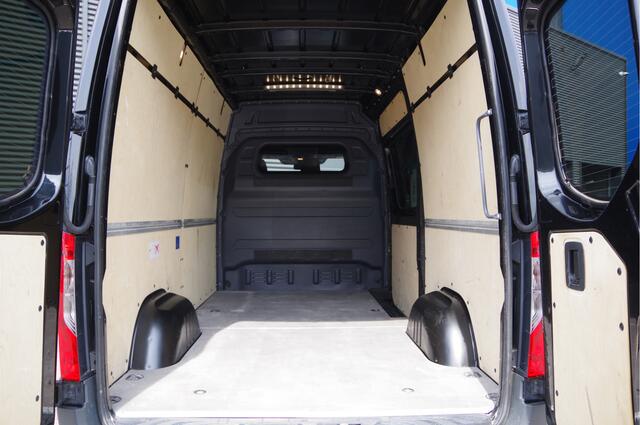 Mercedes-Benz SPRINTER 319 3.0 CDI L2H2 AUT. LED, 3.5T TREKHAAK, MBUX 10'', STANDKACHEL, CAMERA, NAVI, CRUISE