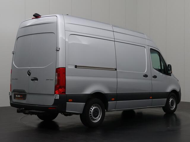Mercedes-Benz SPRINTER 317CDI L2H2 | 2800Kg Trekhaak | Navigatie | Camera | 3-Zits | Airco | Cruise | Betimmering