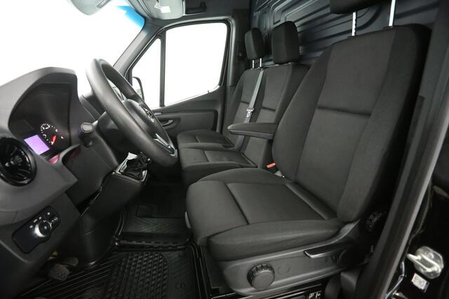 Mercedes-Benz SPRINTER 314 CDI 143PK L2H2 | Airco | Camera | Cruise | 3 Zits | Trekhaak | Carplay