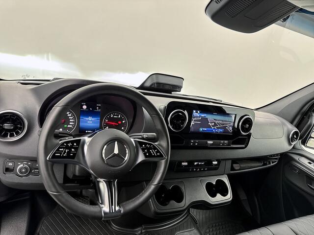 Mercedes-Benz SPRINTER 319 1.9 CDI L2H2 30 Jahre Edition Leder Vanstep Full black Zonneklep met Led MAK Safari 3500kg Trekhaak Betimmering Navigatie