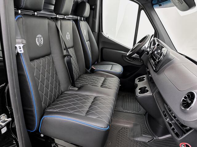 Mercedes-Benz SPRINTER 319 1.9 CDI L2H2 30 Jahre Edition Leder Vanstep Full black Zonneklep met Led MAK Safari 3500kg Trekhaak Betimmering Navigatie