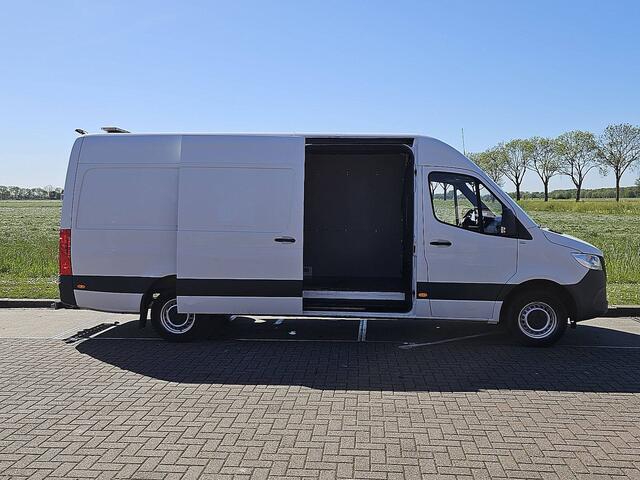 Mercedes-Benz SPRINTER 317 L3H2 3.5T Trekhaak Mbux Camera 170Pk Euro6 Airco! L3H2 3.5T-AHG Mbux Camera 170Pk Euro6 Airco!